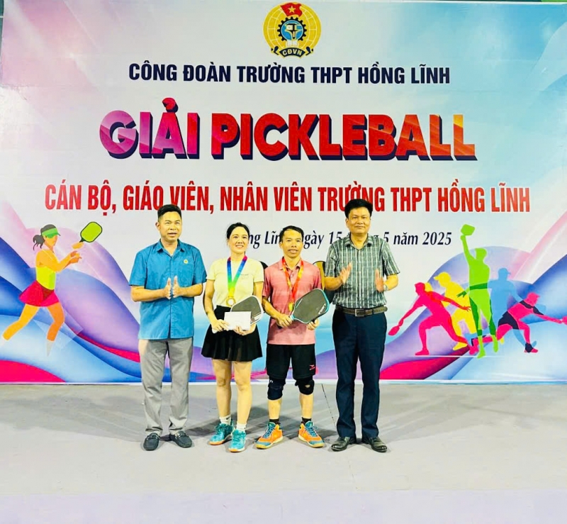 CĐCS Trường trung học phổ thông Hồng Lĩnh tổ chức giải Pickleball